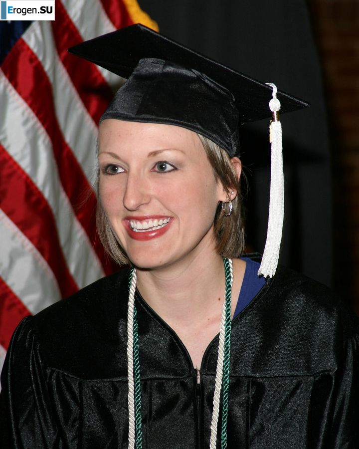 The young wife undressed and showed her fluffy and small tits. Photo 1