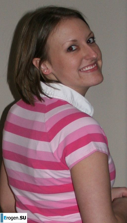 The young wife undressed and showed her fluffy and small tits. Photo 2