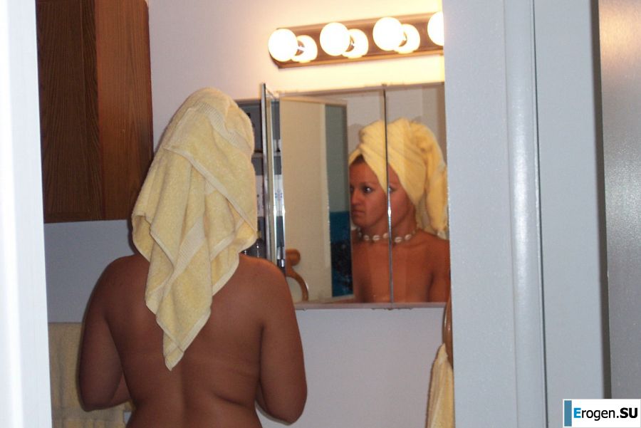 A blonde with curvaceous forms showed a peasant boobs and not only. Part 3. Photo 12