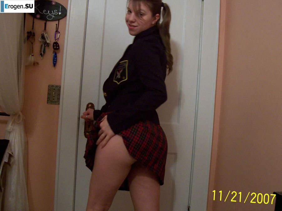 Passionate minx dances striptease in nature with a snake. Photo 37