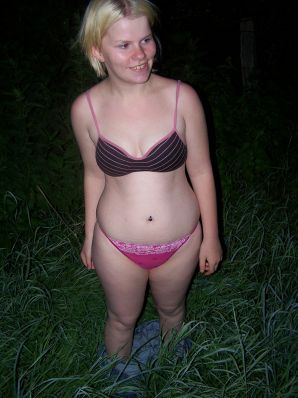 Appetizing magnificent blonde spread her legs right on the grass. Part 2. Thumb 39