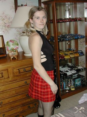 A blonde with a thin waist poses in front of her husband in the car and at home. Part 2. Thumb 15