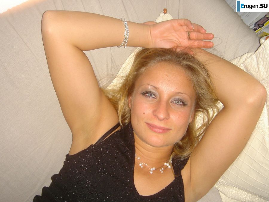 Cute blonde in pink panties showed tight boobs. Part 4. Photo 12