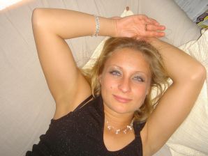 Cute blonde in pink panties showed tight boobs. Part 4. Thumb 12