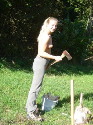 Cute blonde in pink panties showed tight boobs. Part 4. Thumb 15