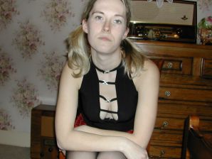 A blonde with a thin waist poses in front of her husband in the car and at home. Part 3. Thumb 11