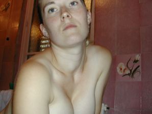 A blonde with a thin waist poses in front of her husband in the car and at home. Part 3. Thumb 32