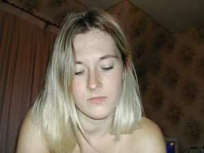 A blonde with a thin waist poses in front of her husband in the car and at home. Part 3. Thumb 5