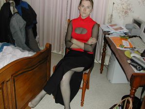 A blonde with a thin waist poses in front of her husband in the car and at home. Part 3. Thumb 7