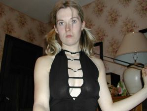 A blonde with a thin waist poses in front of her husband in the car and at home. Part 4. Thumb 15