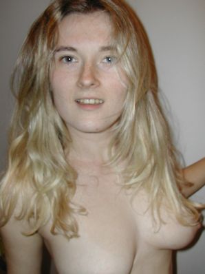 A blonde with a thin waist poses in front of her husband in the car and at home. Part 4. Thumb 32