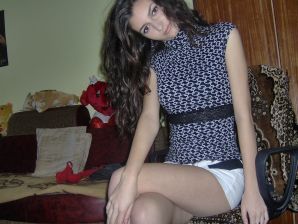 Oriental beauty shows the ass in clothes and without. Part 2. Thumb 39