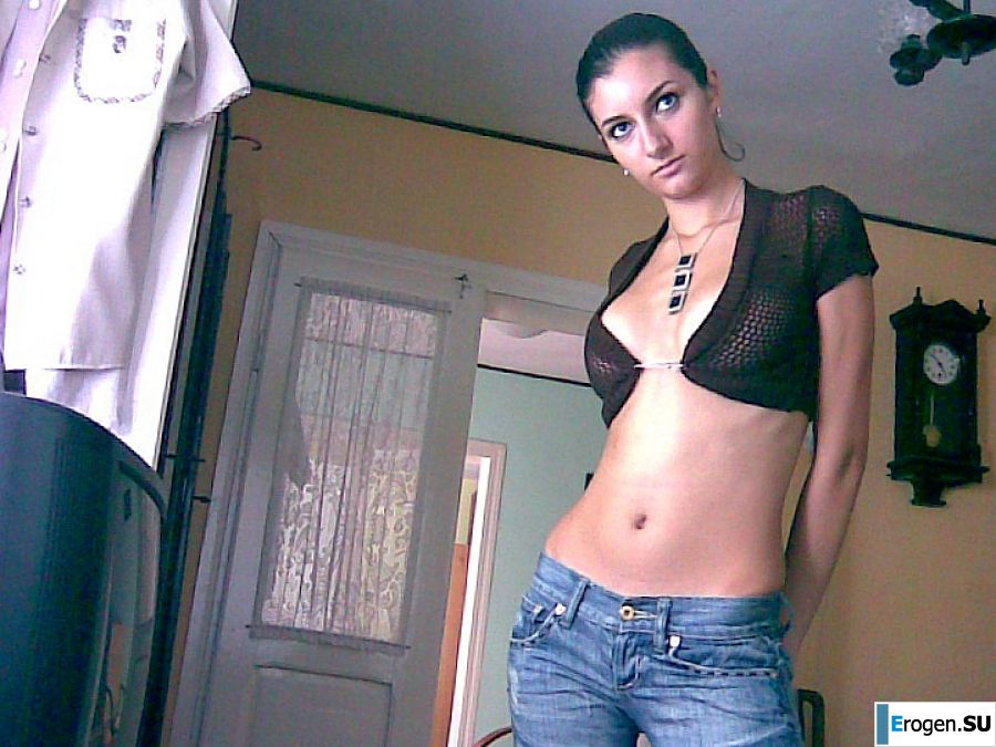 Charming chernovlaska makes a boner to her boyfriend. Photo 40