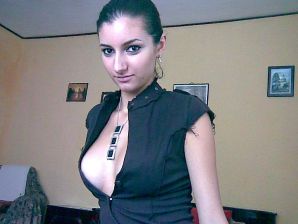 Charming chernovlaska makes a boner to her boyfriend. Thumb 38