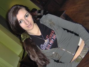 Charming chernovlaska makes a boner to her boyfriend. Thumb 8