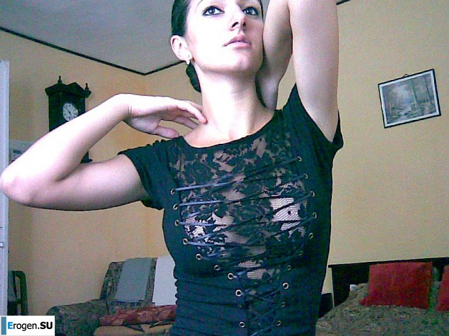 Oriental beauty shows the ass in clothes and without. Part 4. Photo 38