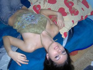 Oriental beauty shows the ass in clothes and without. Part 4. Thumb 19