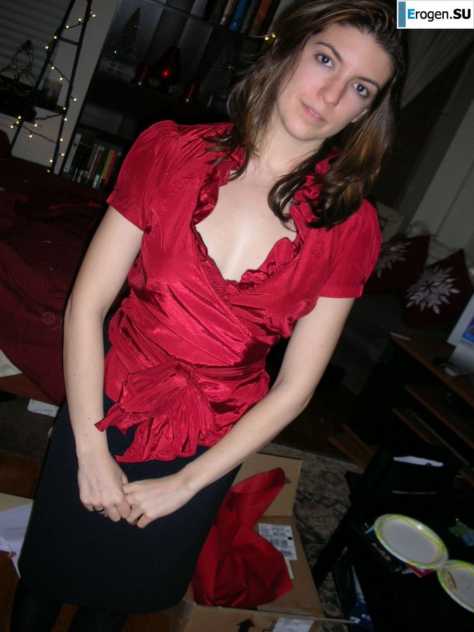 A young woman in red drank and undressed on camera. Part 3. Photo 24