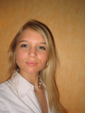 A young blonde in stockings spreads her legs on the couch. Part 2. Thumb 23