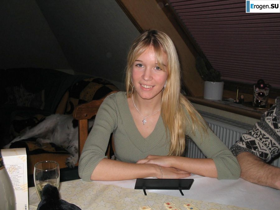 A young blonde in stockings spreads her legs on the couch. Part 3. Photo 20