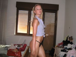 A young blonde in stockings spreads her legs on the couch. Part 3. Thumb 41