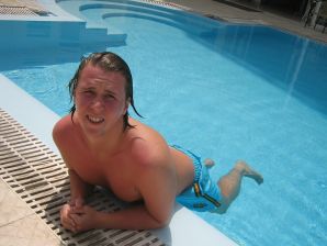 Girl having fun with a guy on vacation - shows her ass and chest. Part 2. Thumb 21