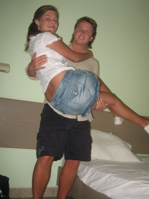 Girl having fun with a guy on vacation - shows her ass and chest. Part 2. Thumb 48