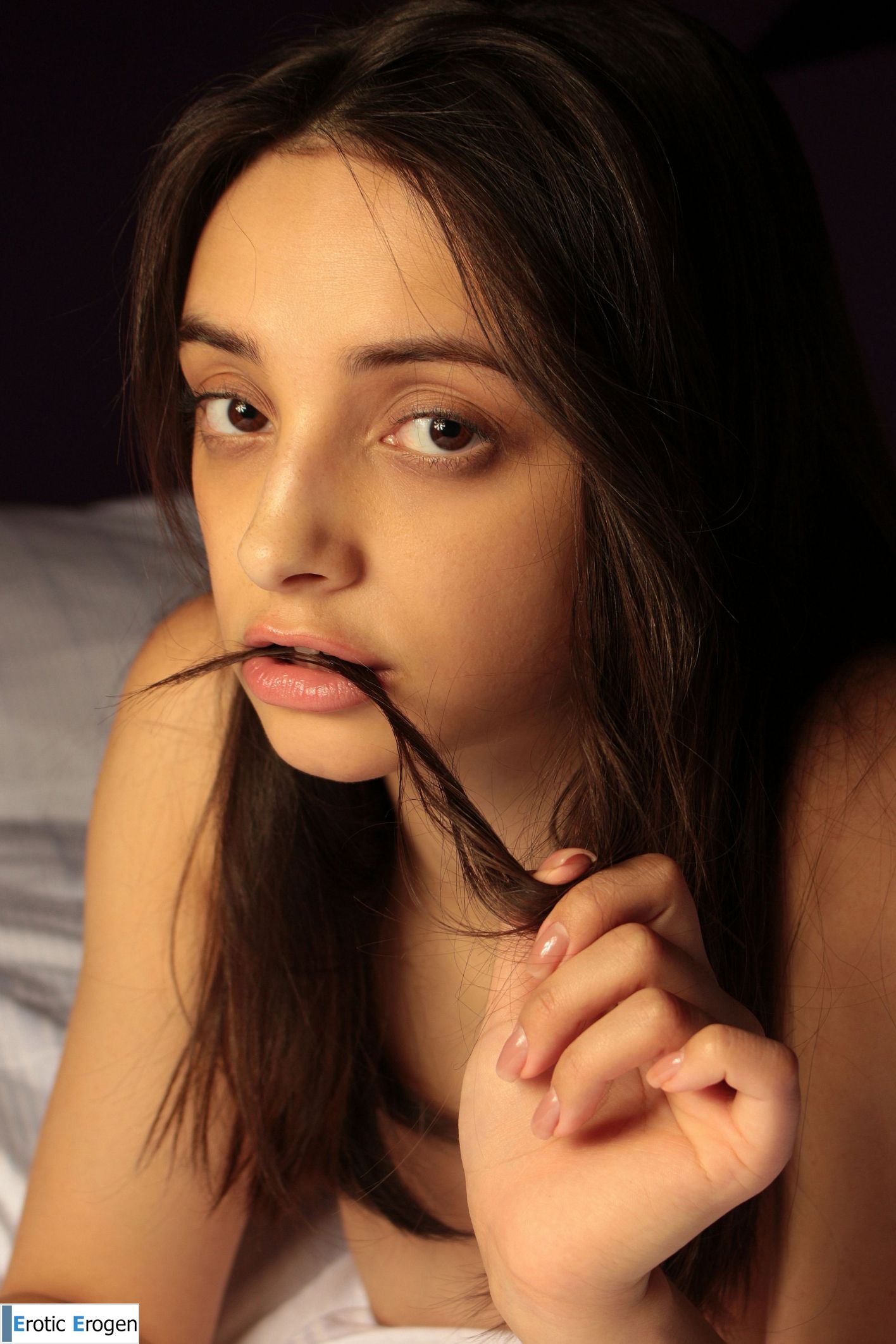 Olivia Linz in Disco Light. Picture 30