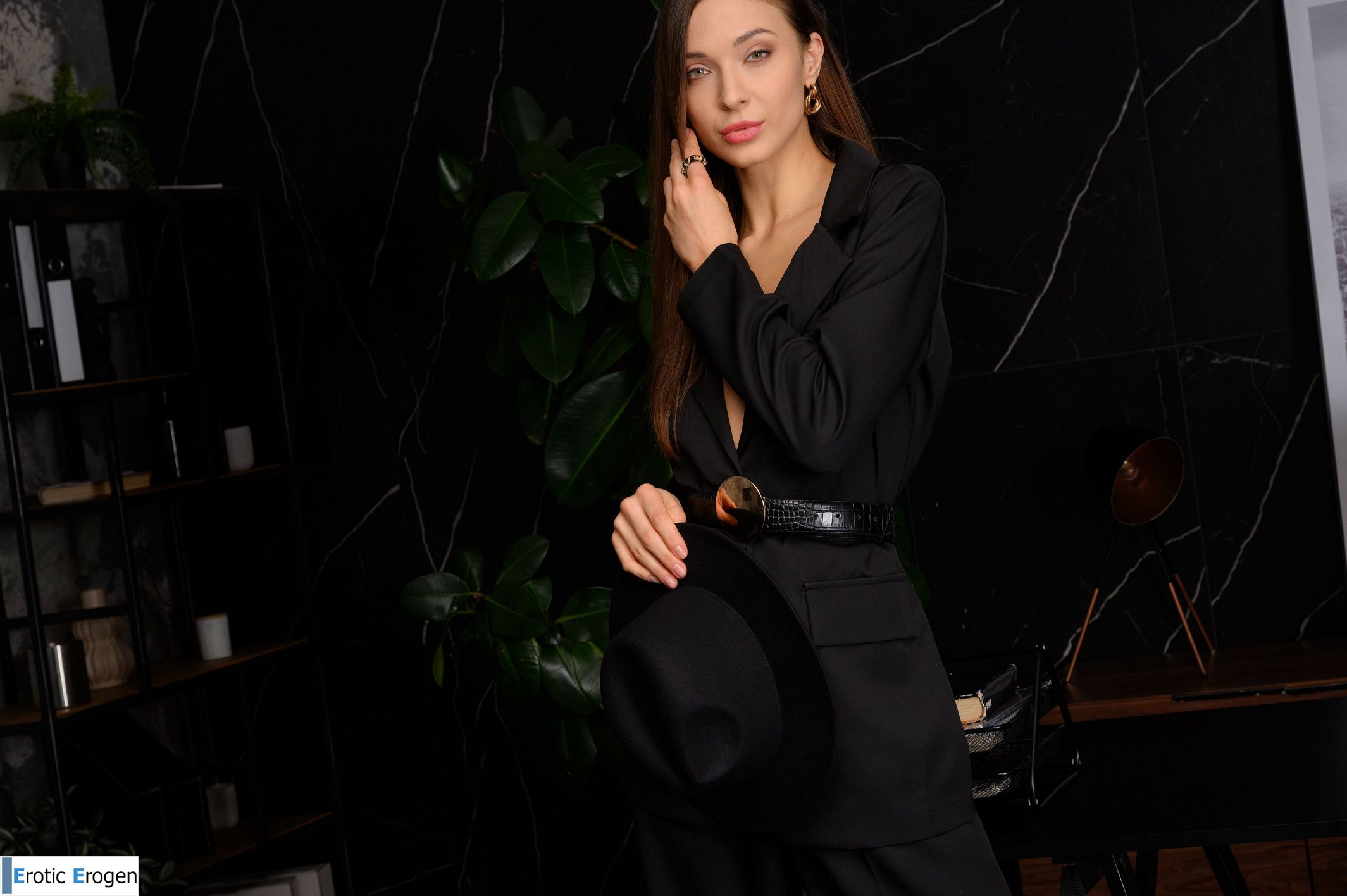 Mariana in Gotham. Picture 1