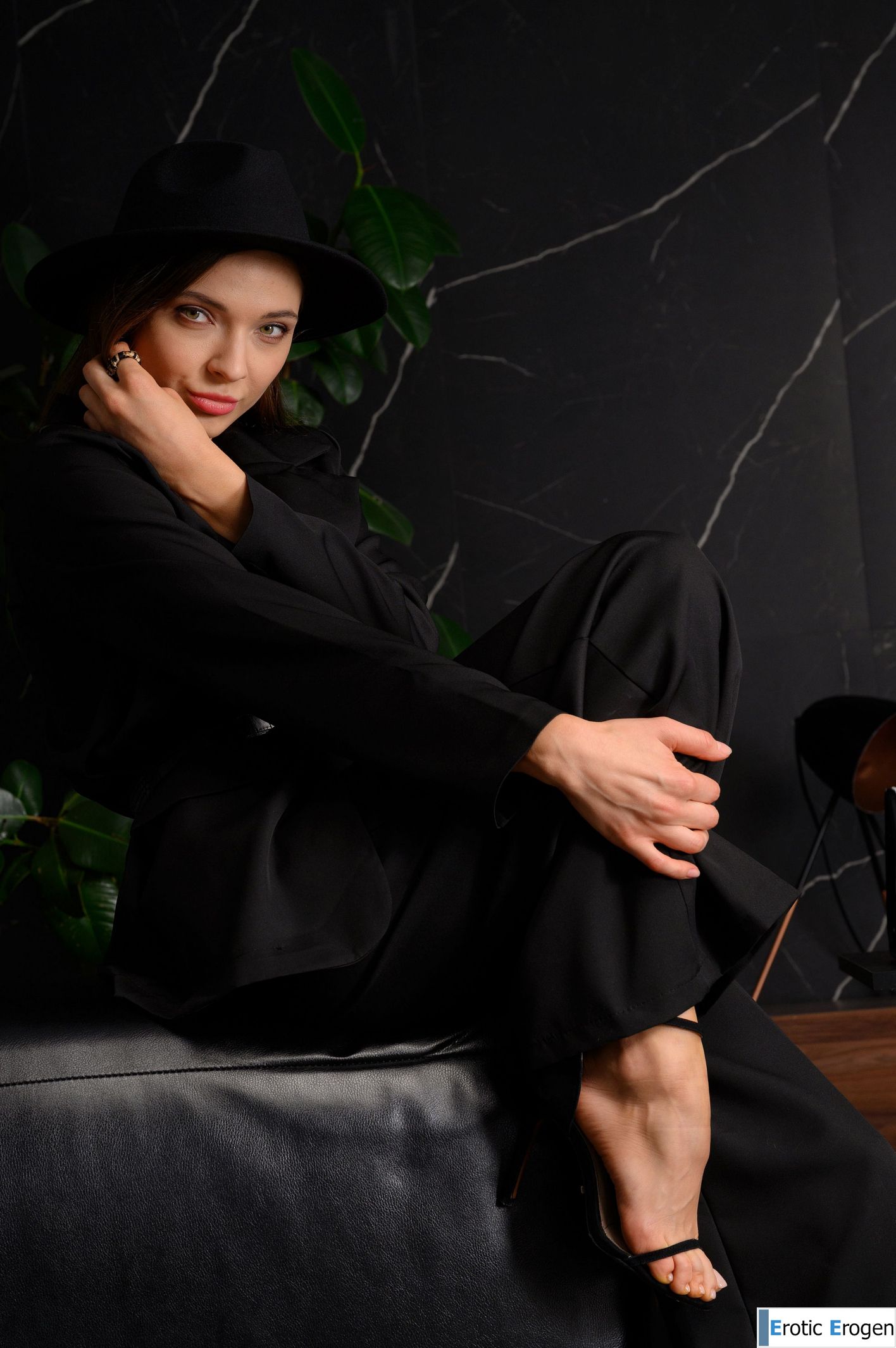 Mariana in Gotham. Picture 7