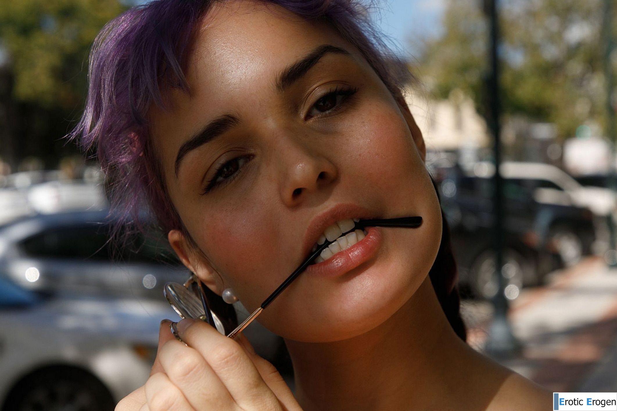  Bubble Butt Venus in Holiday Cake. Picture 25