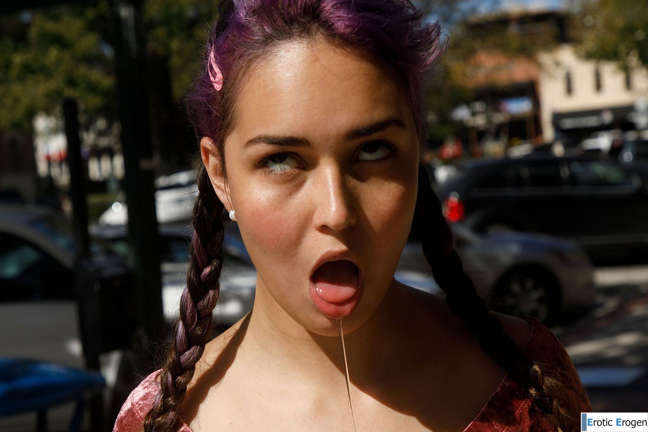  Bubble Butt Venus in Holiday Cake. Picture 27