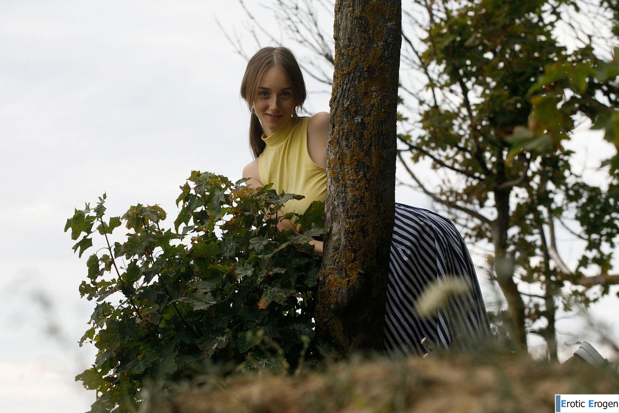 Ariel Gossimer in Tease By The Sea 2. Picture 3