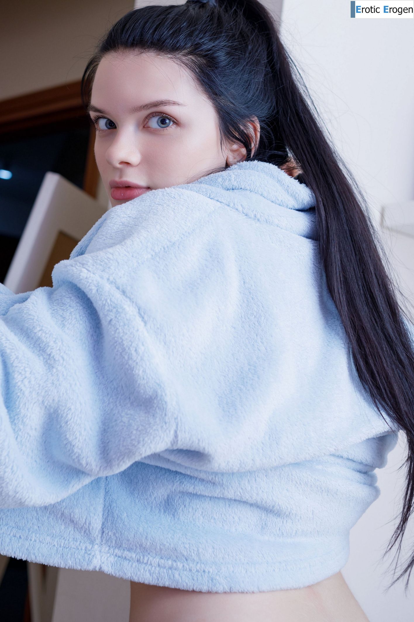 Ariana Mun in Casameu. Picture 15