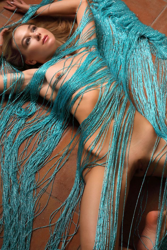 Stefani in Petite Exotic. Thumb 31