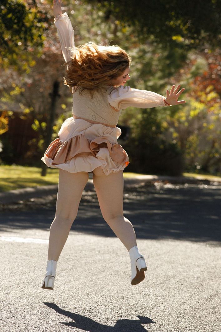 Greta Yarbrough in Dress Sesh. Thumb 11