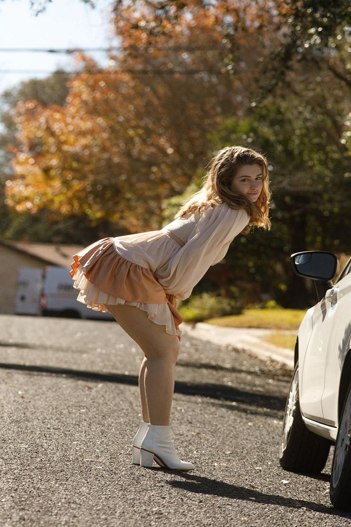 Greta Yarbrough in Dress Sesh. Thumb 14