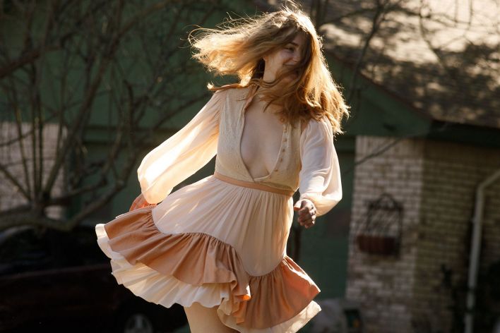 Greta Yarbrough in Dress Sesh. Thumb 34