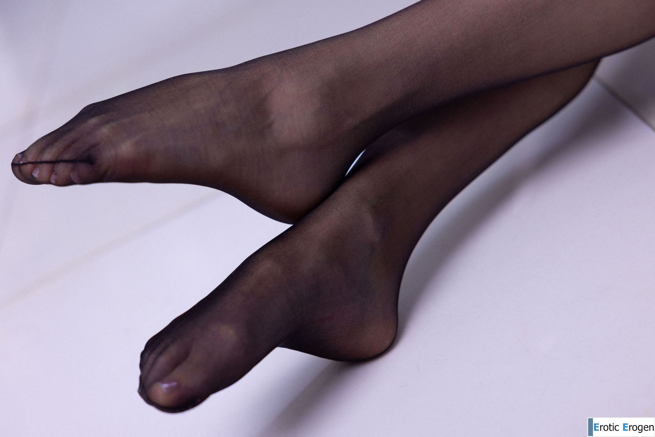 Alice Mido in Lingerie Muse. Picture 35