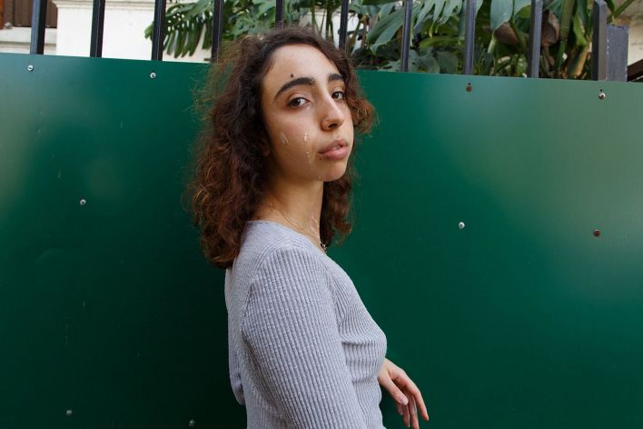 Zoe And Emma in Cafe Orno 1. Эскиз 28