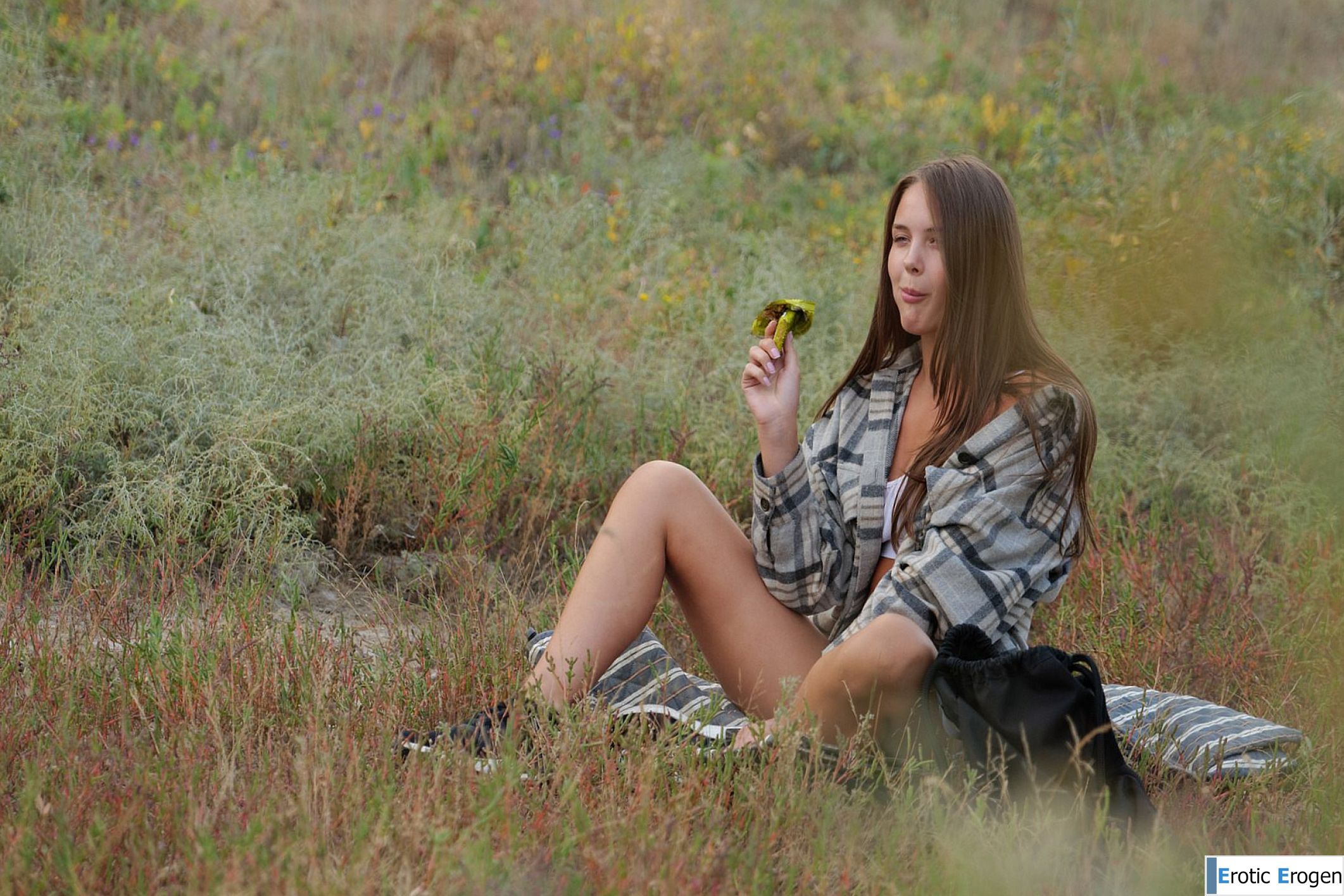 Olya Derkach in Roaming Minutes. Picture 15