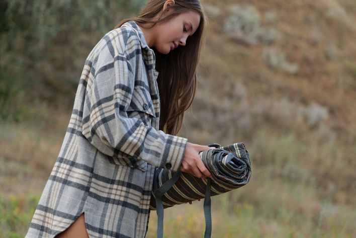 Olya Derkach in Roaming Minutes. Thumb 13