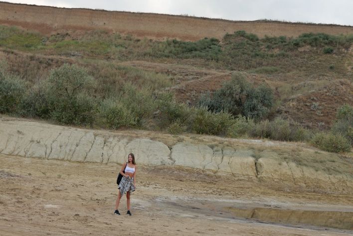 Olya Derkach in Roaming Minutes. Thumb 26