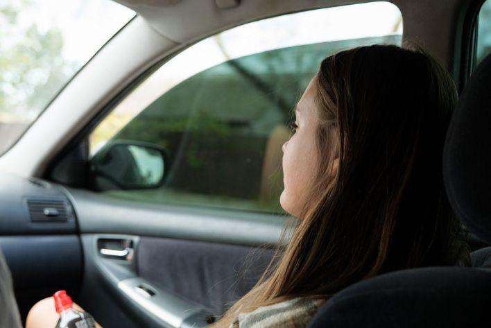 Olya Derkach in Roaming Minutes. Thumb 6