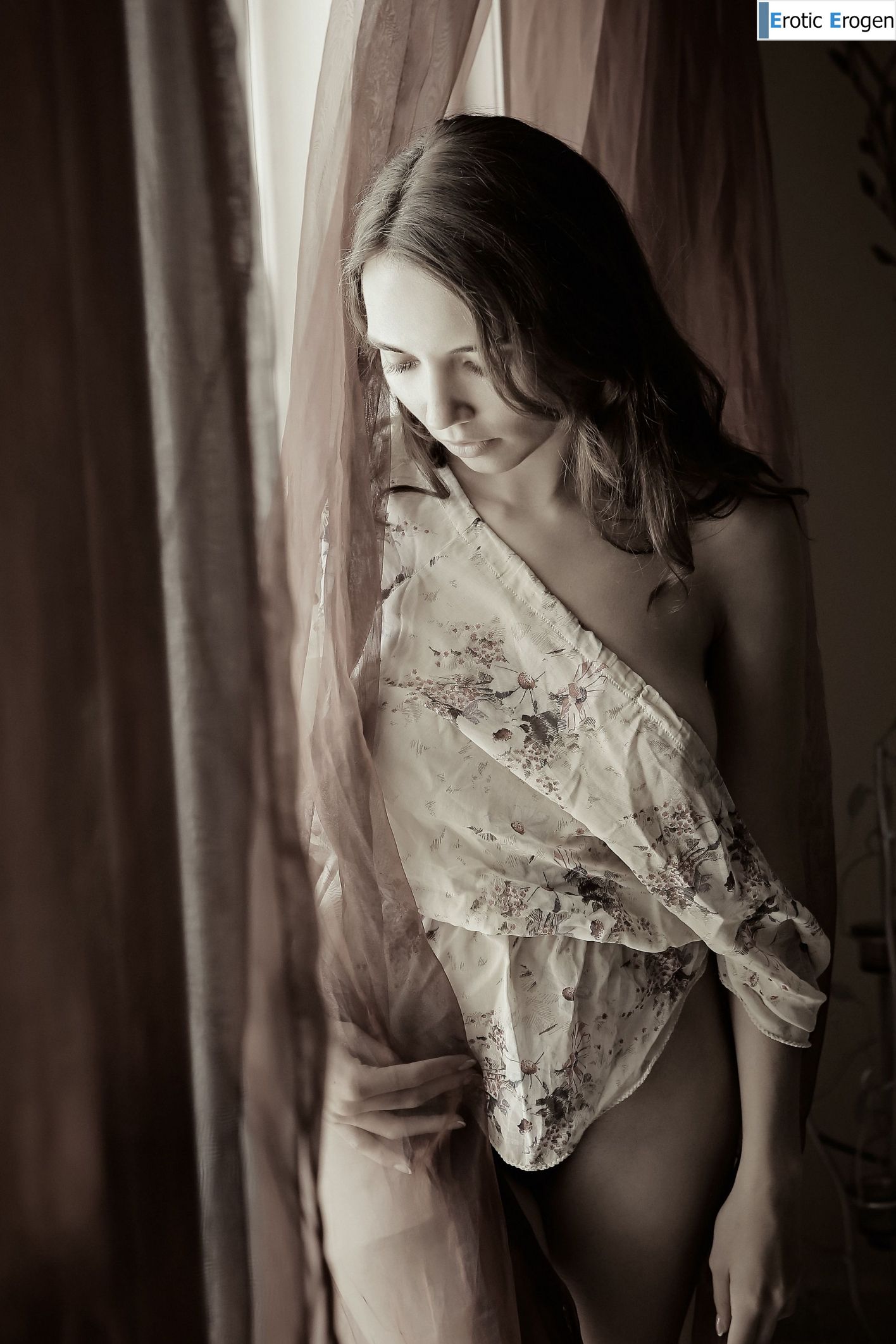 Danniela in Blissful Light. Picture 1