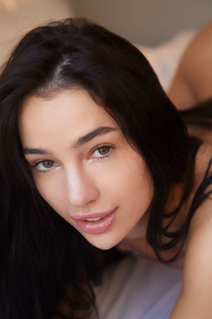 Kama Oxi in Presenting Kama Oxi. Thumb 8