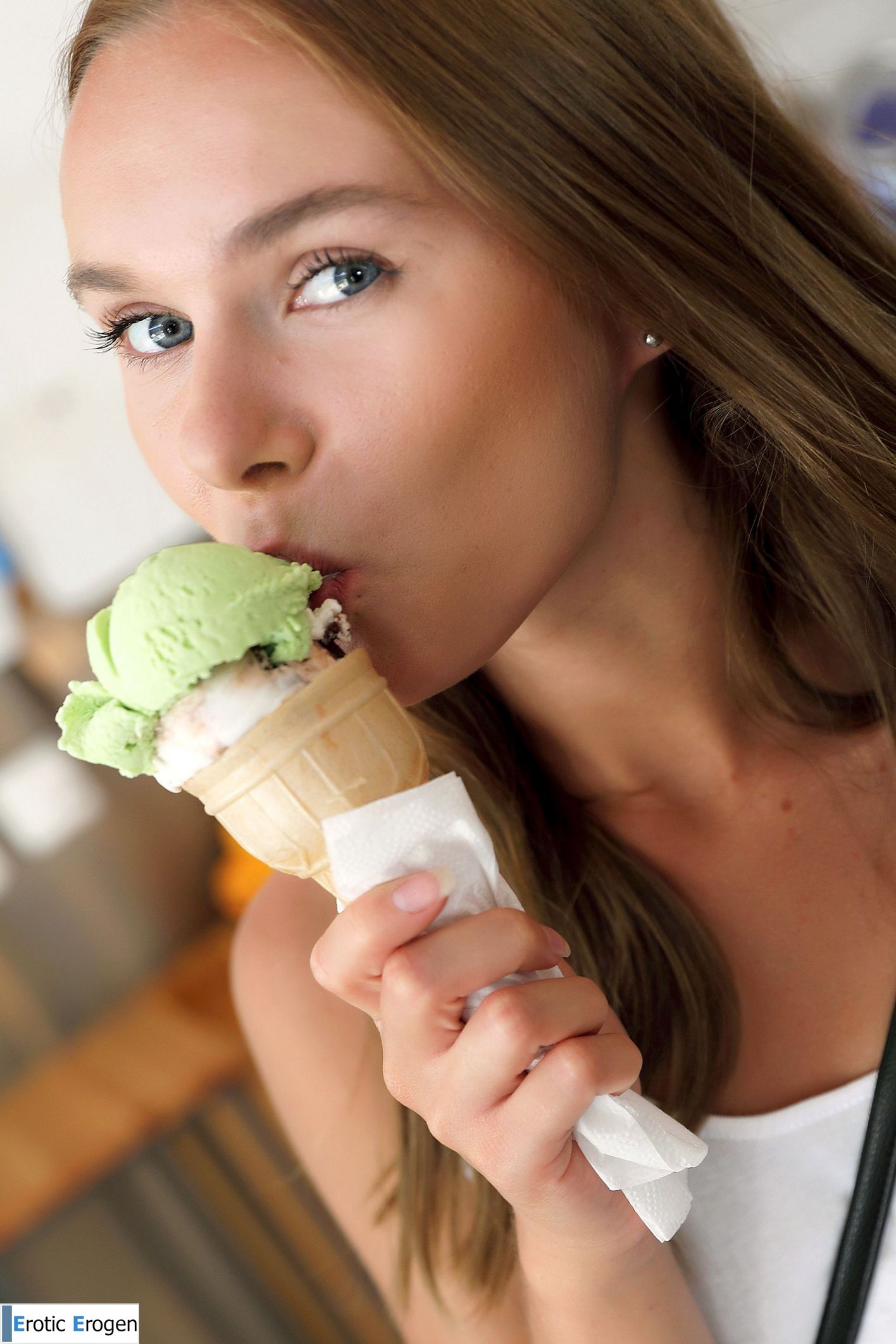 Karissa Diamond in Postcard From Paphos. Picture 2