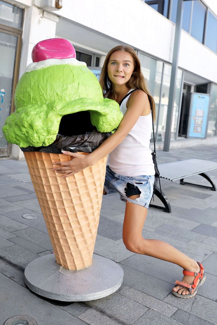 Karissa Diamond in Postcard From Paphos. Thumb 7