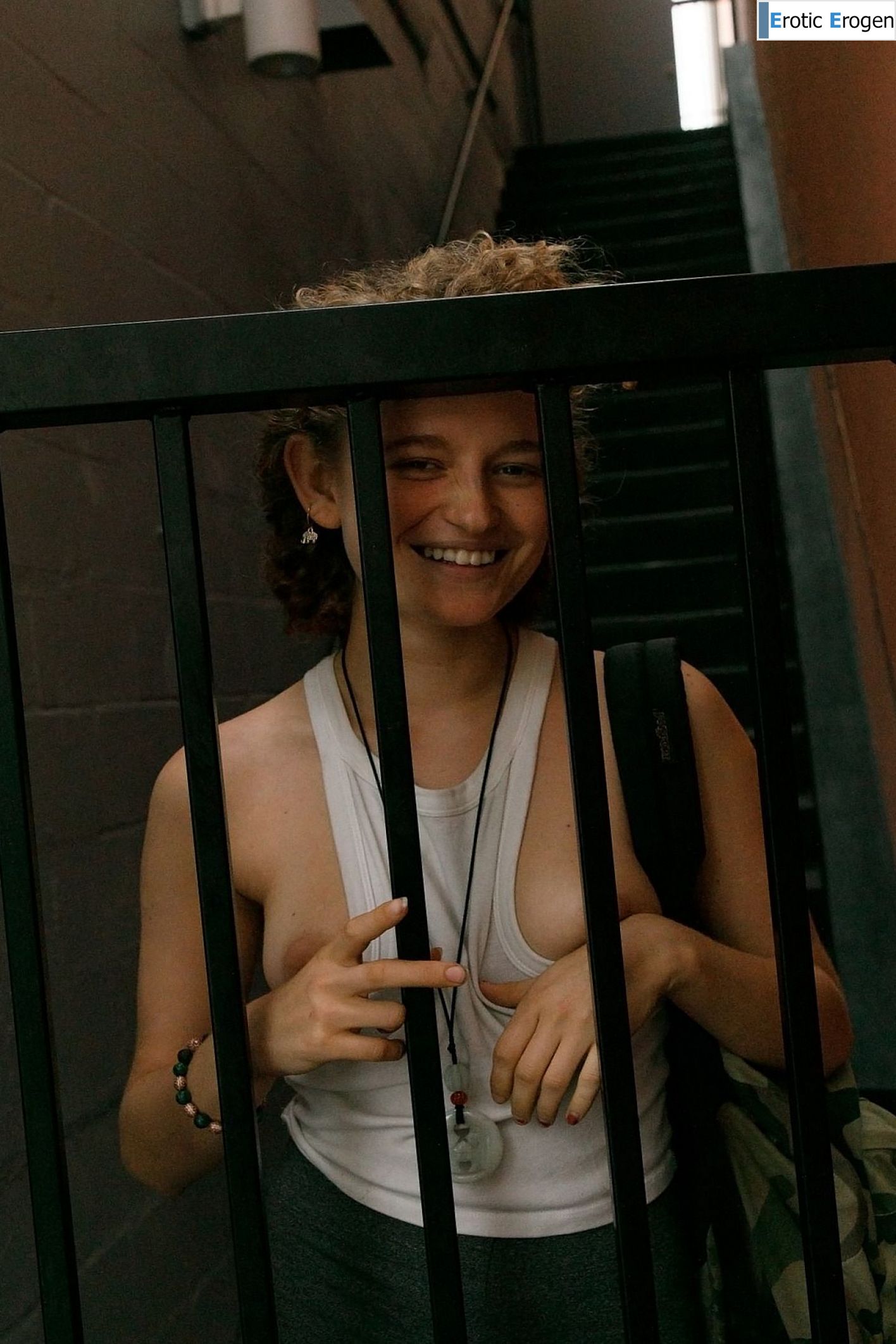 Debra Kenlow in Rare Bird Florida. Picture 18