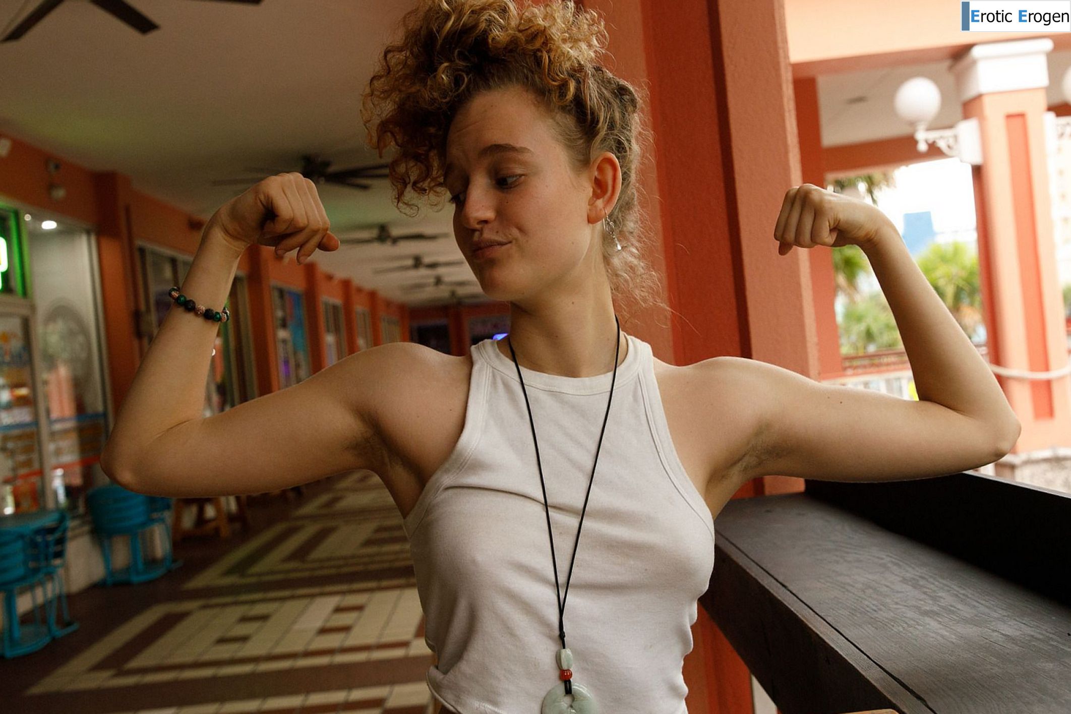 Debra Kenlow in Rare Bird Florida. Picture 31